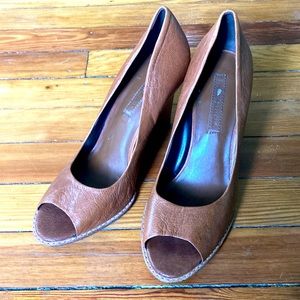 Brown banana republic leather wedges